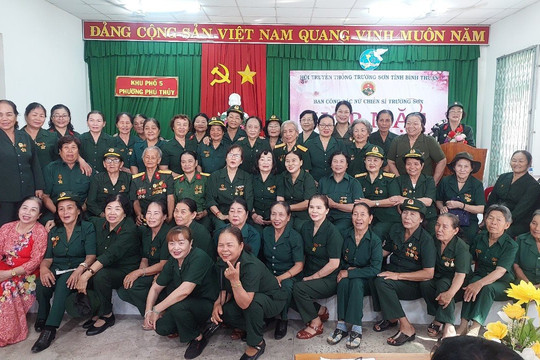 Ban Công tác nữ Trường Sơn tỉnh tổ chức gặp mặt kỷ niệm 114 năm Ngày Quốc tế Phụ nữ