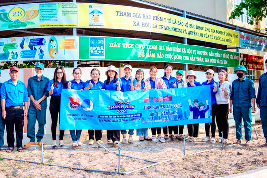 Tuổi trẻ Bình Thuận đồng loạt ra quân hưởng ứng Ngày cao điểm “Tình nguyện xây dựng đô thị văn minh”