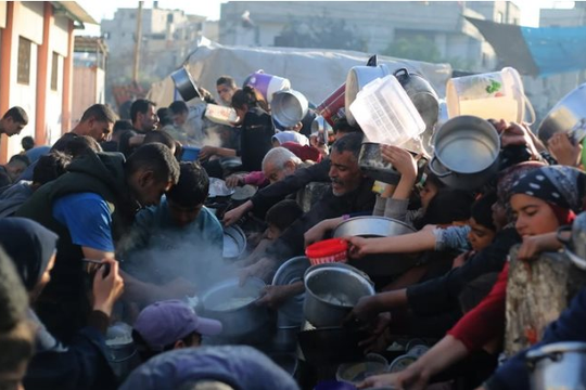 Ít nhất 5 người thiệt mạng trong vụ hỗn loạn tại điểm phân phát cứu trợ Bắc Gaza