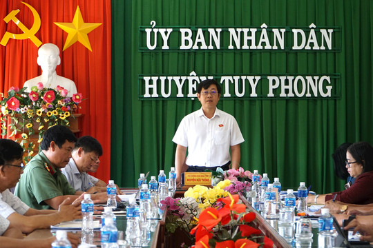 Giám sát thực hiện chính sách, pháp luật về đảm bảo ATGT tại  Tuy Phong.