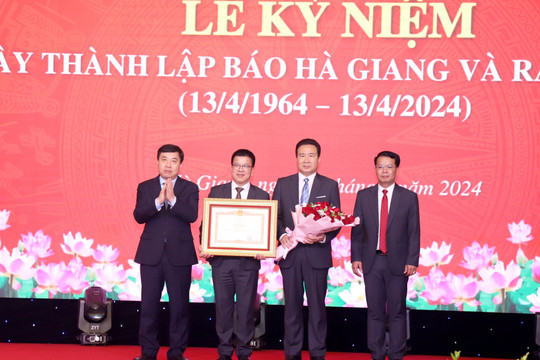 Lễ kỷ niệm 60 năm thành lập Báo Hà Giang và ra số báo đầu tiên