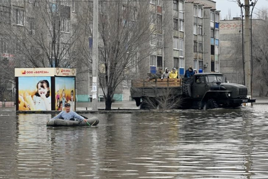 Nga: Chính quyền tỉnh vùng núi Kurgan tiếp tục sơ tán dân do lũ lụt