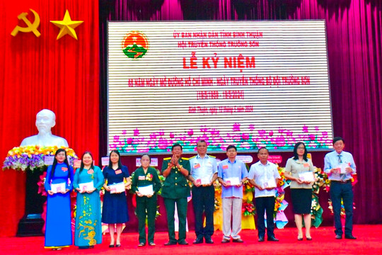 Kỷ niệm 65 năm Ngày mở đường Hồ Chí Minh – Ngày truyền thống bộ đội Trường Sơn