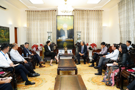 Binh Thuan’s leaders received the Consul General of Canada in Ho Chi Minh City