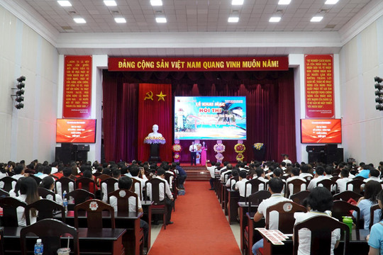 Khai mạc hội thi cán bộ Agribank Bình Thuận tài năng thanh lịch