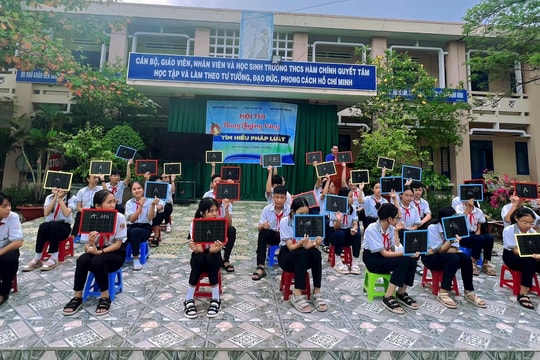 Hàm Thuận Bắc:
Hội thi Rung chuông vàng tìm hiểu pháp luật về an ninh trật tự