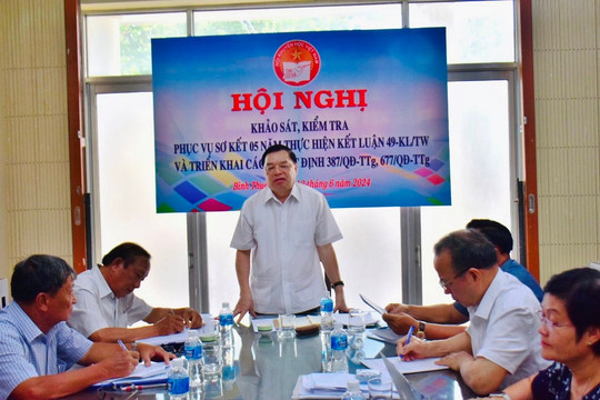 
Đoàn công tác Trung ương Hội Khuyến học Việt Nam làm việc tại tỉnh Bình Thuận