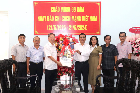 Phan Thiết: Gặp mặt báo chí kỷ niệm 99 năm Ngày Báo chí Cách mạng Việt Nam