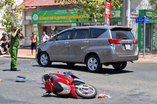 Ám ảnh tai nạn giao thông tại ngã 4 đường Võ Văn Kiệt – Châu Văn Liêm