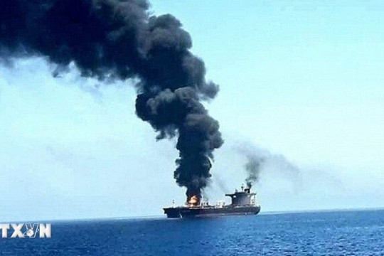Houthi thừa nhận tấn công 2 tàu chở hàng ở Biển Đỏ và phía Tây Ấn Độ Dương