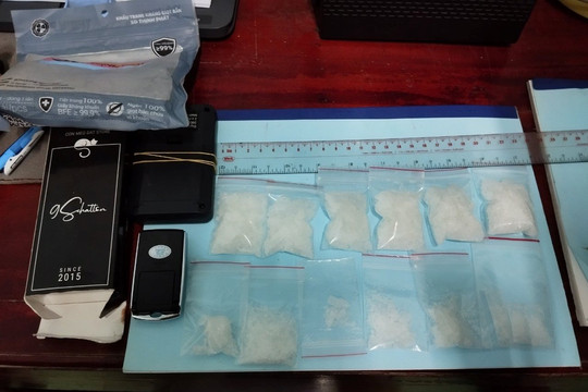 Bắt giữ hai đối tượng buôn bán ma túy tại Mũi Né