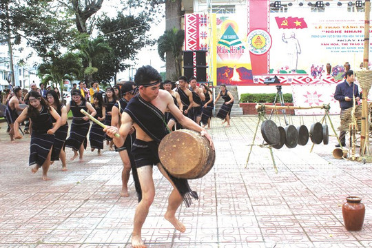 Đêm không ngủ dưới chân núi Bà