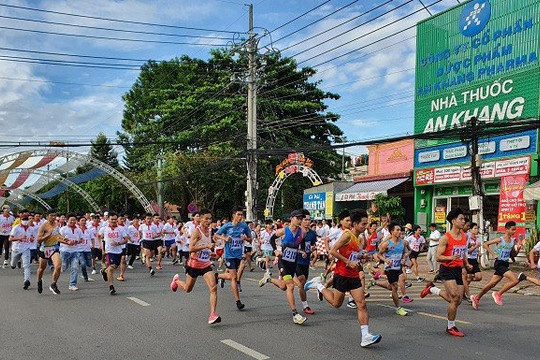 
2.000 runner tham gia Giải Bikini Run Phan Thiết 2024