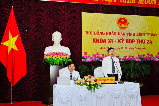 Khai mạc kỳ họp thứ 24 - HĐND tỉnh khóa XI