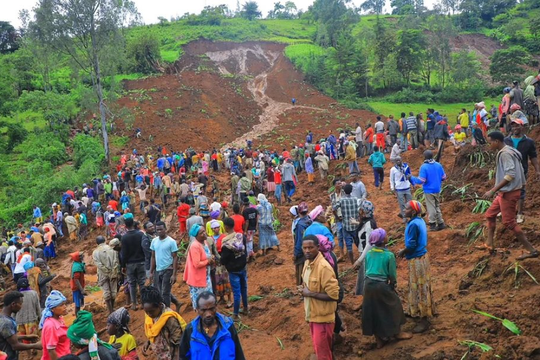 Lở đất kinh hoàng ở Ethiopia, thương tâm gần 230 người chết