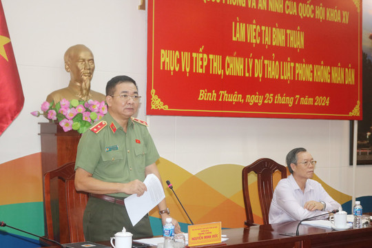 Đoàn khảo sát của Ủy ban Quốc phòng và An ninh của Quốc hội làm việc tại Bình Thuận