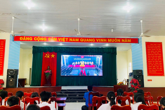 Nhân dân Bình Thuận xúc động theo dõi Lễ viếng Tổng Bí thư Nguyễn Phú Trọng