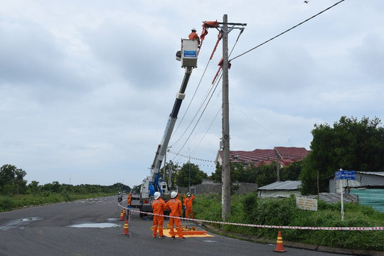 Công ty Điện lực Bình Thuận đảm bảo cung cấp điện cho kỳ nghỉ lễ Quốc khánh 2/9 năm 2024