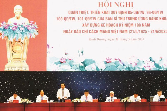 Phát huy trách nhiệm của cán bộ, đảng viên trên không gian mạng