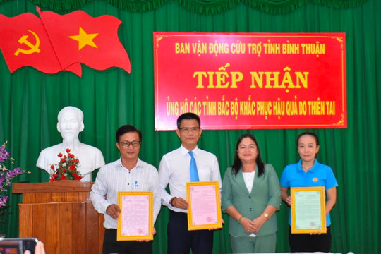 
Tiếp nhận 162,5 triệu đồng ủng hộ đồng bào miền Bắc 