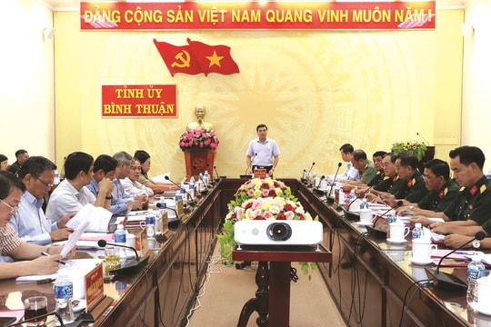 Lãnh đạo xây dựng lực lượng quân sự tỉnh tinh, gọn, mạnh, có bản lĩnh chính trị vững vàng tuyệt đối trung thành với Đảng, với Tổ quốc và Nhân dân