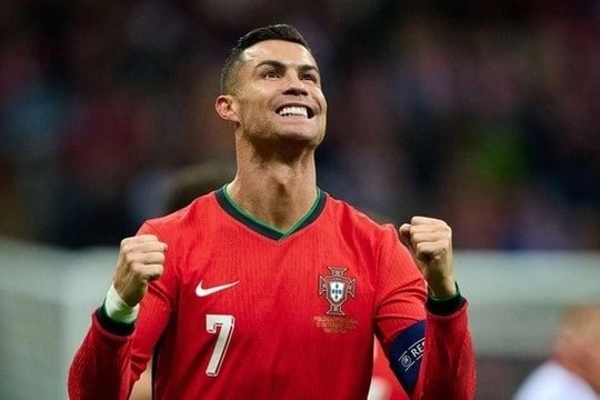 Thời của El Pulga và CR7: Chưa hết!