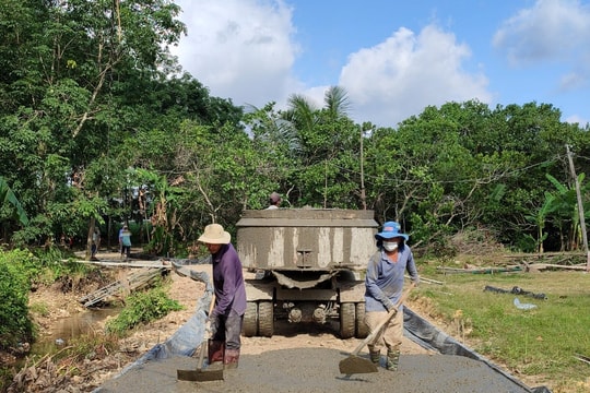 Vùng nông thôn đẹp hơn nhờ giao thông nông thôn