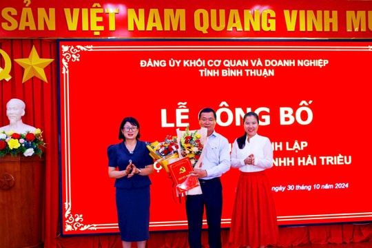 Công bố Quyết định thành lập Chi bộ cơ sở Công ty TNHH Hải Triều