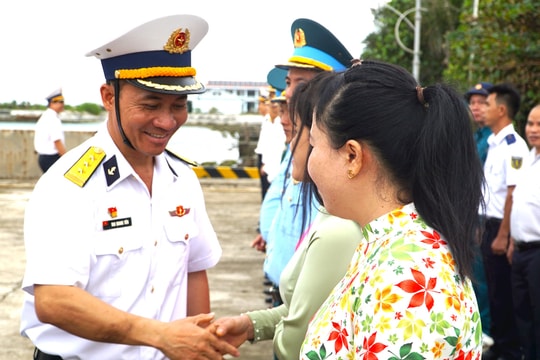 Hoàn thành chuyến thăm, chúc tết tại quần đảo Trường Sa