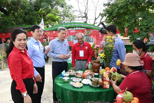 Chương trình “Tết Nhân ái” đến với người nghèo huyện Tuy Phong, Bắc Bình