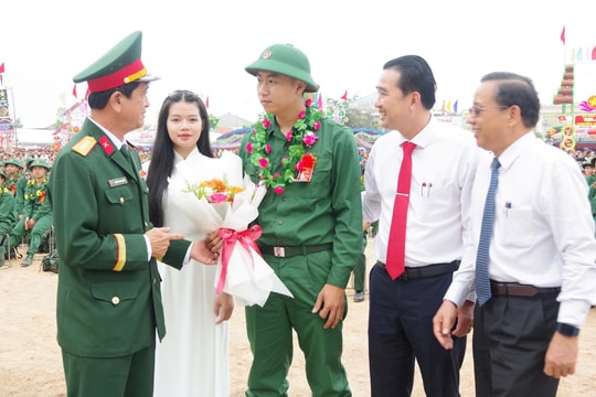 Thanh niên huyện Đức Linh tự hào ngày nhập ngũ