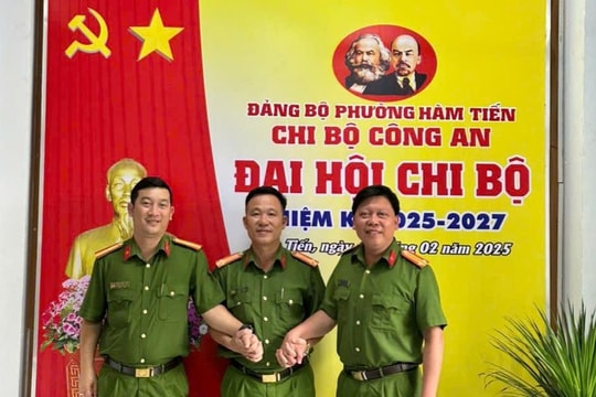 Đại hội Chi bộ Công an phường Hàm Tiến: Quyết tâm thực hiện thắng lợi Nghị quyết nhiệm kỳ 2025-2027