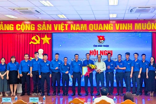 Thành lập Đoàn TNCS Hồ Chí Minh UBND tỉnh