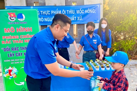 Phát động Ngày cao điểm Tình nguyện xây dựng đô thị văn minh và triển khai phong trào “Bình dân học vụ số”