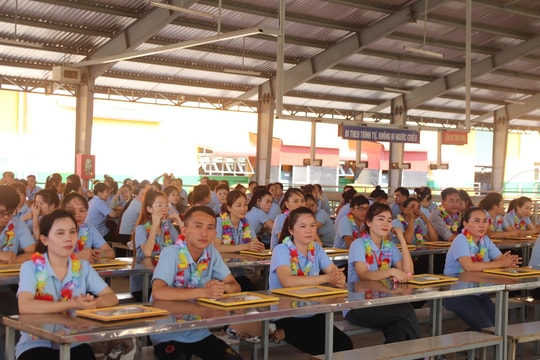 Kỷ niệm Ngày Quốc tế Lao động 1/5: Lấy đoàn viên, người lao động làm trung tâm để chăm lo