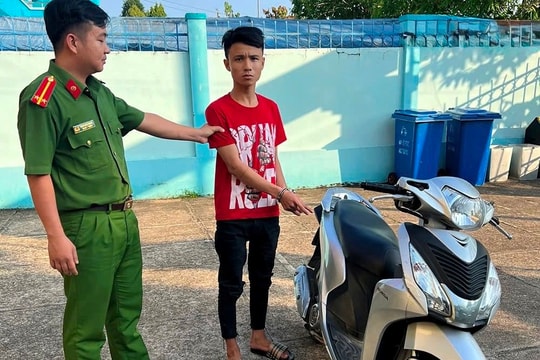 Không rút chìa khóa, chiếc xe máy “không cánh mà bay”