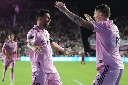 Mình "El Pulga" là không đủ