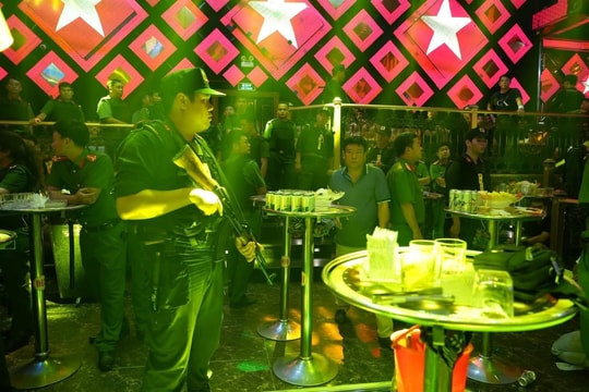 Vụ quán bar Paris Night: Khởi tố 6 vụ án, bắt tạm giam 22 bị can