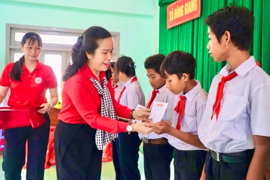 Kỷ niệm Ngày Chữ thập đỏ và Trăng lưỡi liềm đỏ quốc tế (8/5): Đồng hành cùng nhân đạo