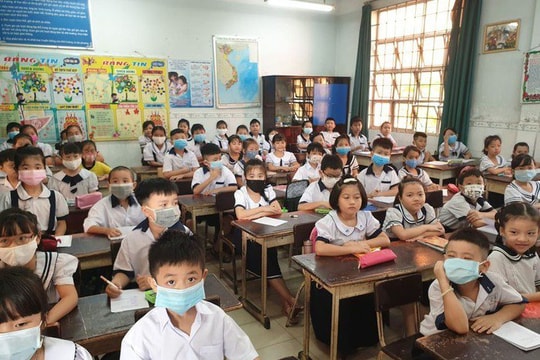 Trăn trở khi lớp học quá đông học sinh