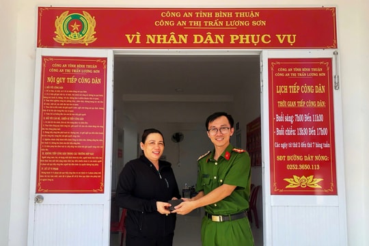 Công an thị trấn Lương Sơn giúp người dân tìm lại tài sản đánh rơi