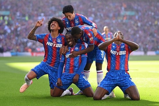 FA Cup Miracle: Crystal Palace Stun Man City at Wembley