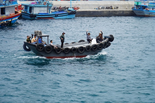 Tất cả cho ngày mai Phú Quý