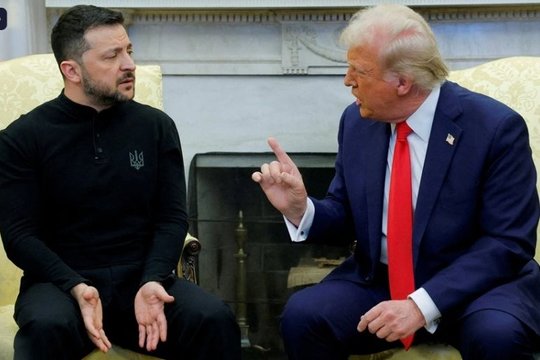 Tổng thống Ukraine khẳng định 'lằn ranh đỏ' sau điện đàm với ông Trump