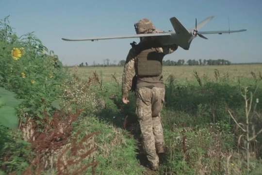 Hàng chục UAV Ukraine tiếp cận thủ đô Nga khiến nhiều sân bay tạm dừng hoạt động