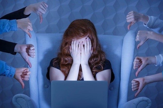 Mối nguy hiểm từ những “người bạn ảo”