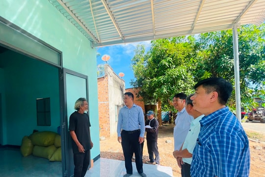 Tánh Linh khẩn trương hoàn thành xóa nhà tạm, nhà dột nát