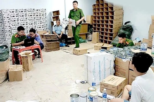 Bức xúc trước thuốc, sữa, thực phẩm chức năng giả