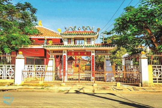 Câu chữ đình, chùa ở Phan Thiết