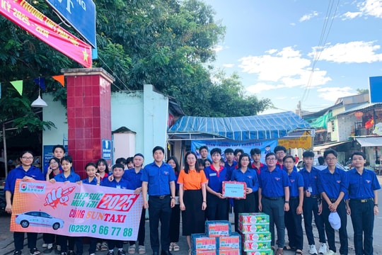 Nhiều hoạt động thiết thực “Tiếp sức mùa thi” vào lớp 10